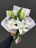 Mono Bouqet Lilies