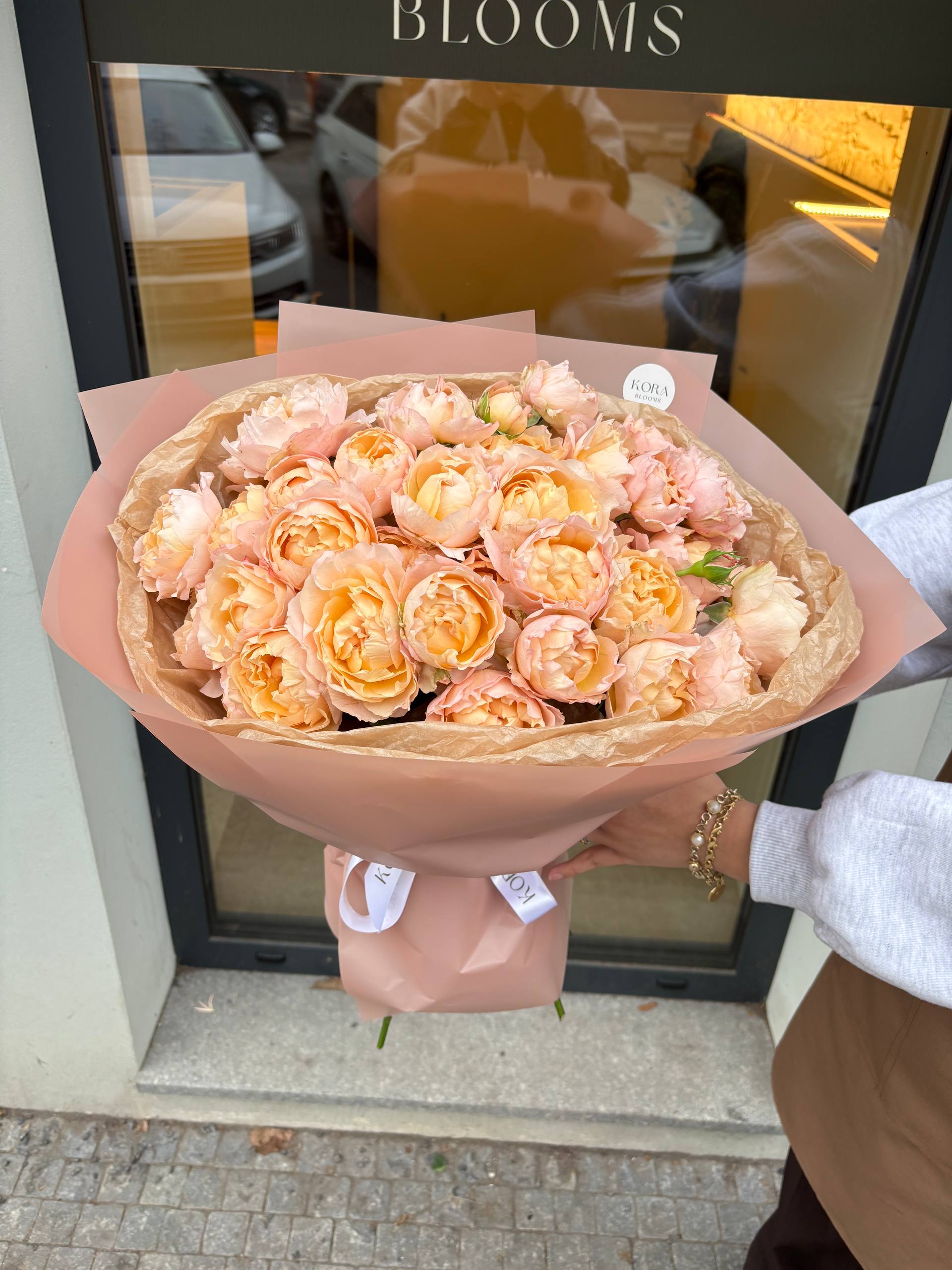 Mono Bouqet Roses Julietta